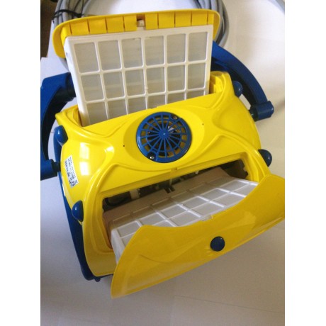 Bazénový vysavač AQUABOT Bravo Top