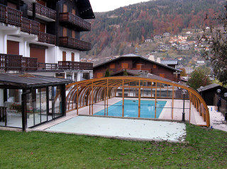 Prostorné zastřešení bazénu LAGUNA - imitace dřeva