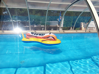 Kryt na bazén TROPEA určený k relaxaci, odpočinku a zábavě